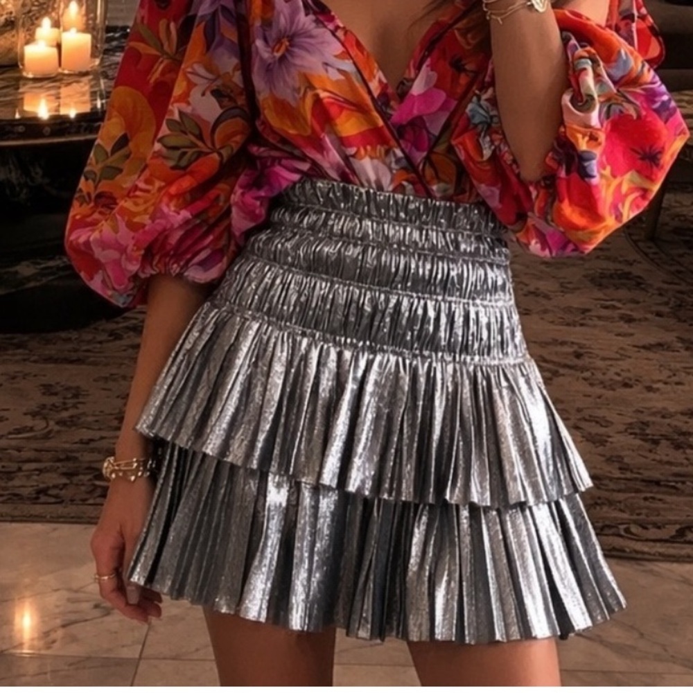Current Air Metallic Silver Pleated Tiered Mini Ruffle Bubble Skirt Small NYE